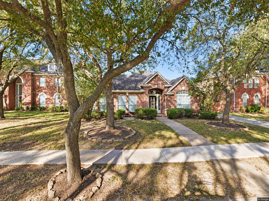 Property photo for 1906 Gray Birch Drive, Sugar Land, TX