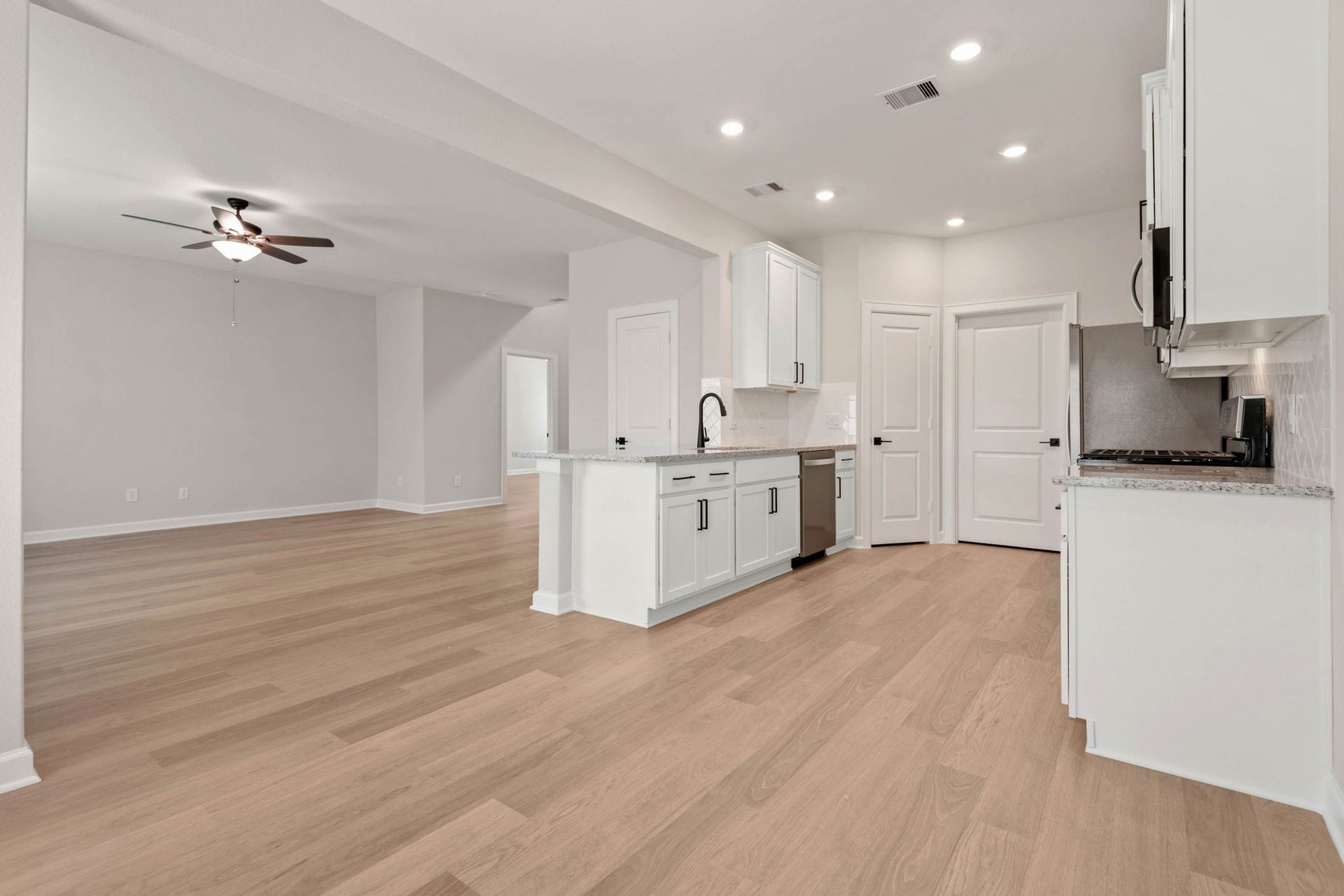 21715 Lavender Falls Drive, Magnolia, TX 77354 21715 Lavender Falls Drive, Magnolia, TX 77354