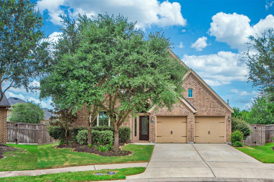 Property photo for 27106 Cross Pointe Court, Fulshear, TX