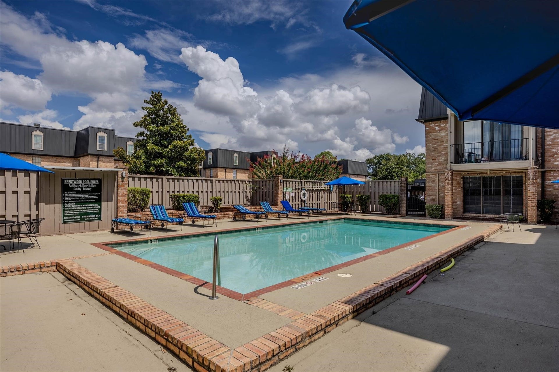 2475 Underwood Street, #166, Houston, TX 77030 Pool 1