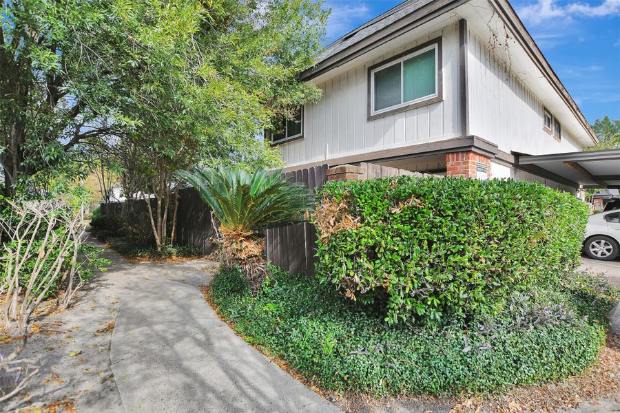 Property photo for 12024B Mighty Oak Drive, Houston, TX