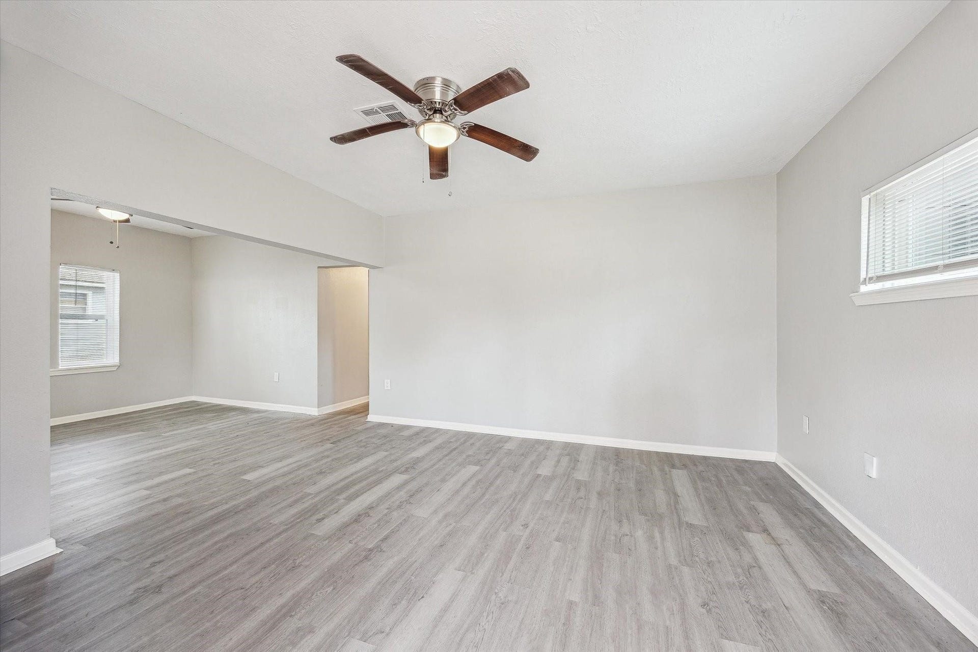 710 E Magnolia Street, Angleton, TX 77515 710 E Magnolia Street, Angleton, TX 77515