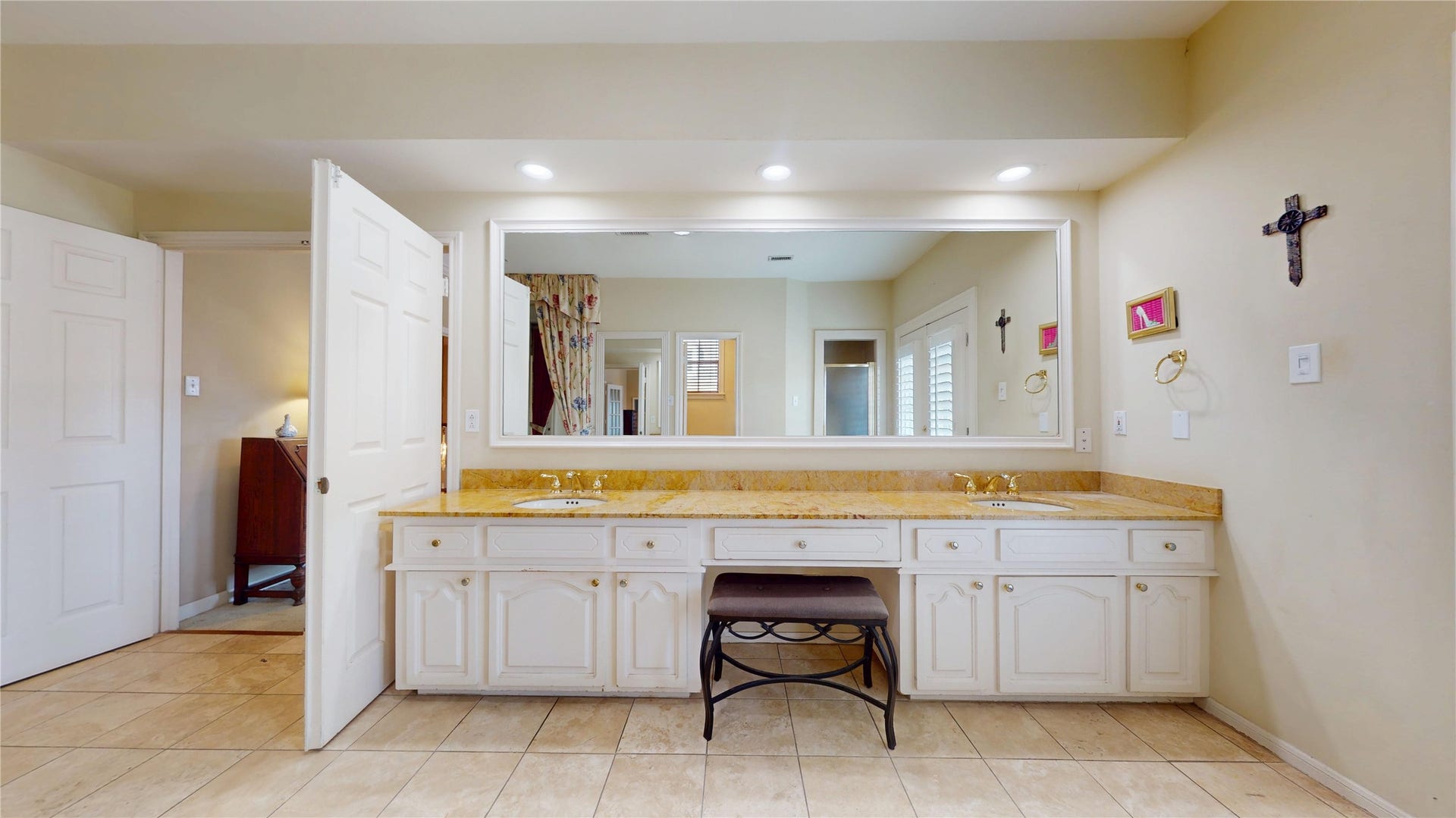2203 Potomac Drive, #A, Houston, TX 77057 2203 Potomac Drive, #A, Houston, TX 77057