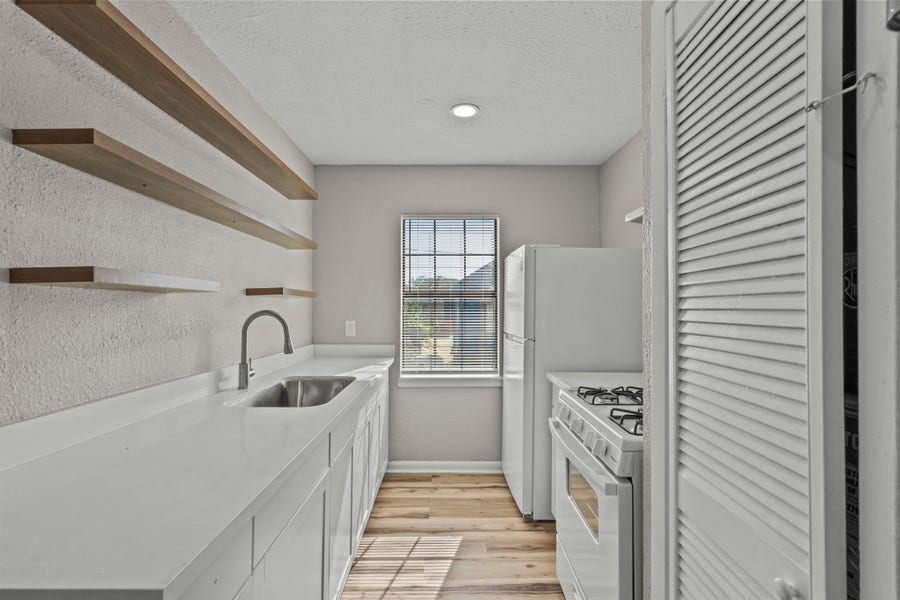 Property photo for 1927 Avenue M 1/2, #10, Galveston, TX