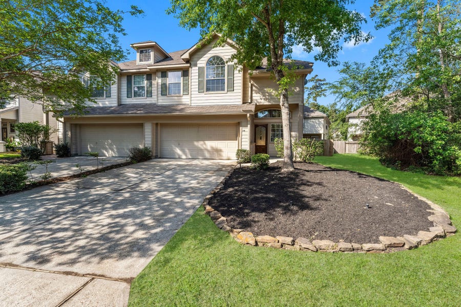 Property photo for 39 E Burberry Circle, The Woodlands, TX