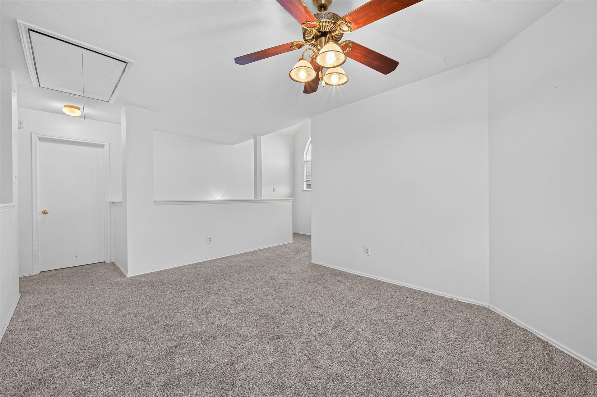 2446 Kenbridge Drive, Houston, TX 77067 2446 Kenbridge Drive, Houston, TX 77067