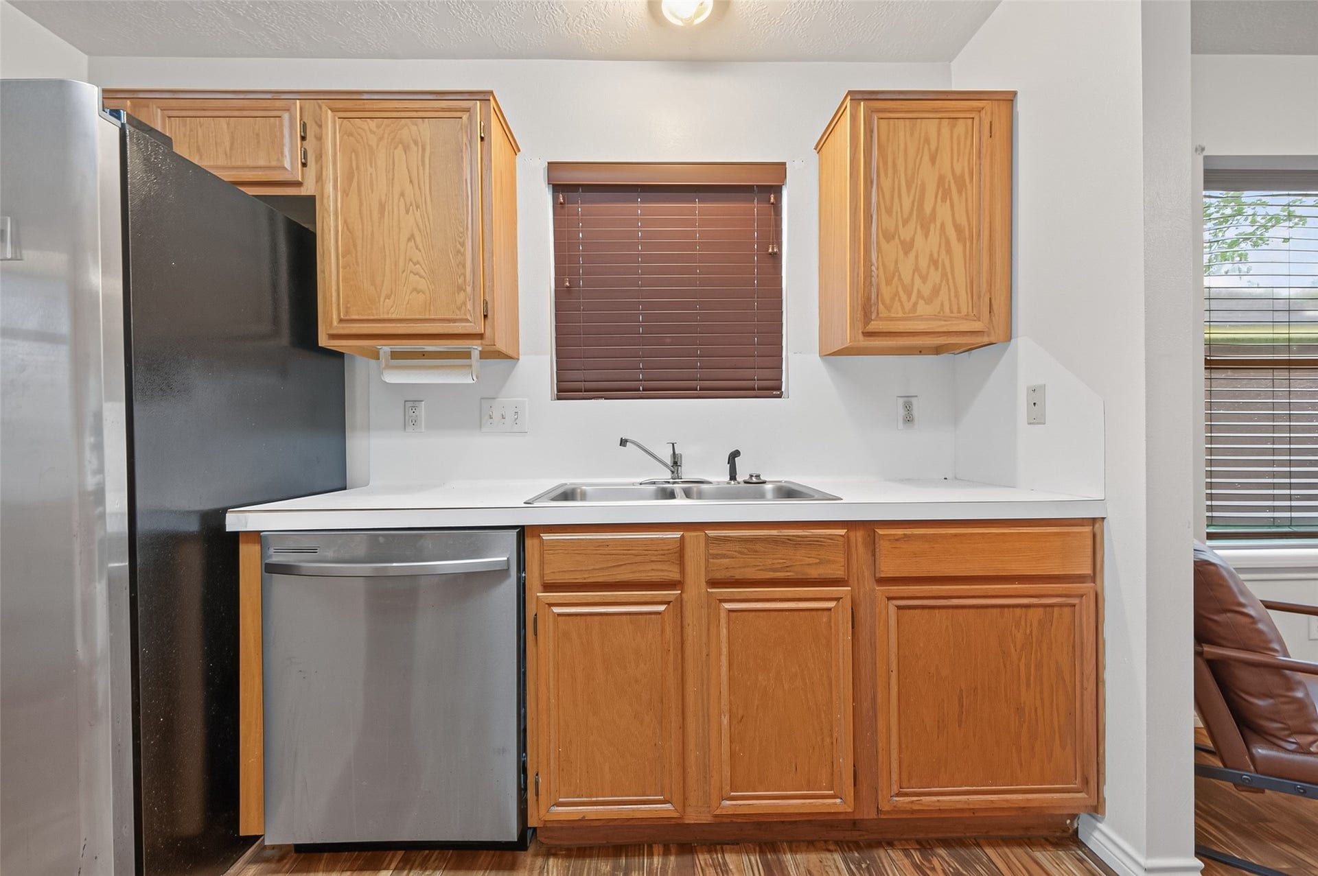 2446 Kenbridge Drive, Houston, TX 77067 2446 Kenbridge Drive, Houston, TX 77067