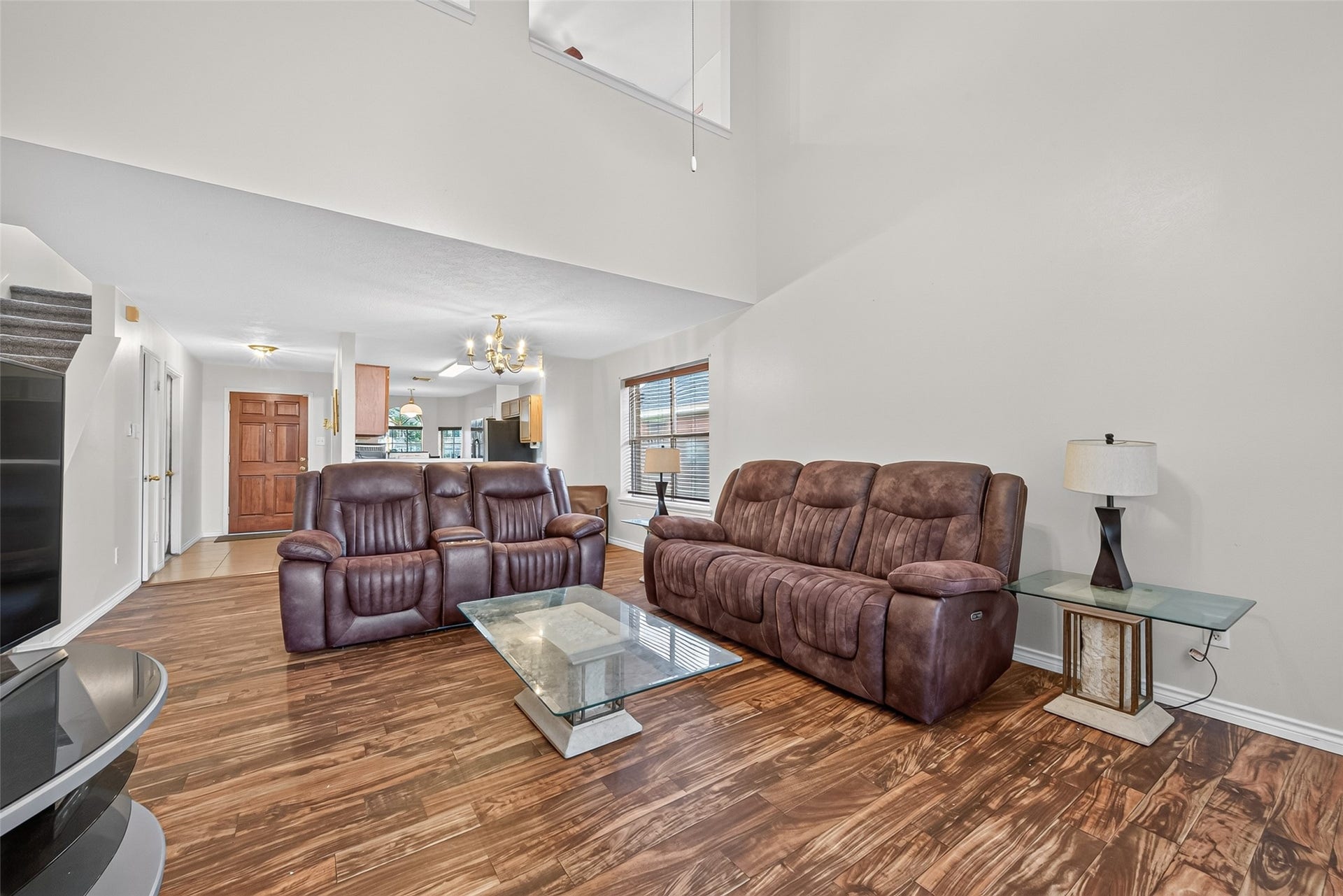 2446 Kenbridge Drive, Houston, TX 77067 2446 Kenbridge Drive, Houston, TX 77067