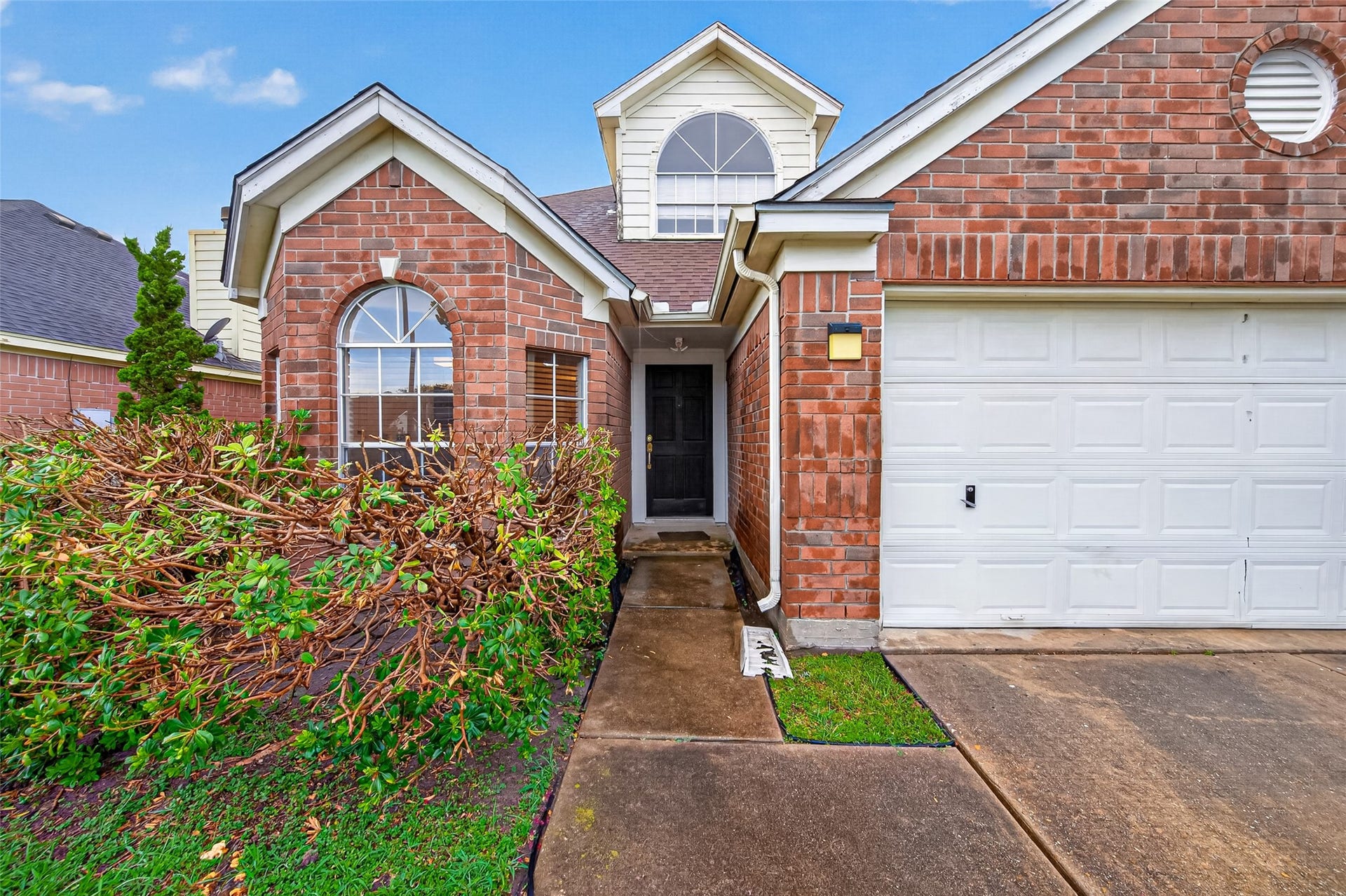 2446 Kenbridge Drive, Houston, TX 77067 2446 Kenbridge Drive, Houston, TX 77067