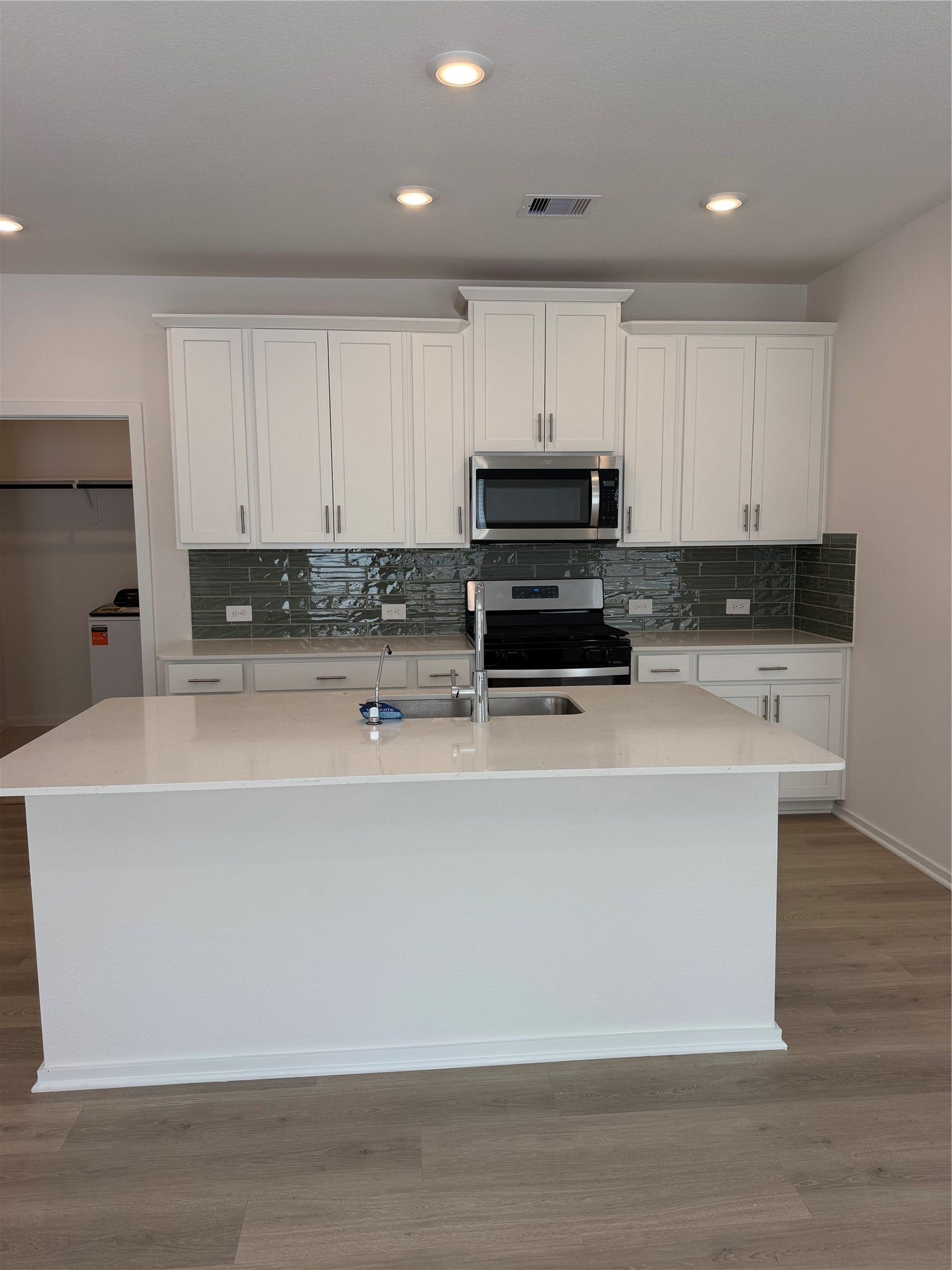411 Sunrise Ranch Dr, Montgomery, TX 77316 411 Sunrise Ranch Dr, Montgomery, TX 77316