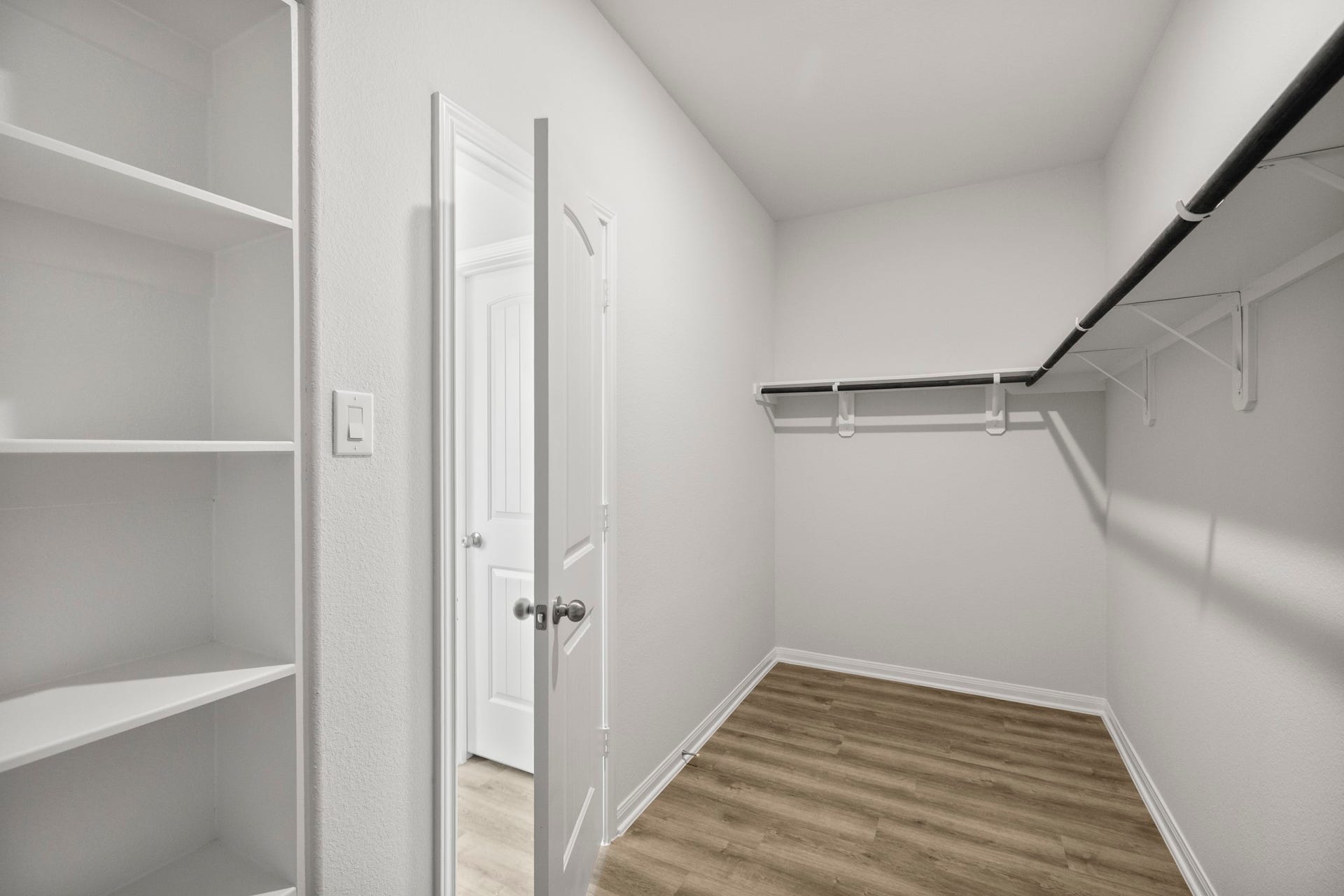 13432 Maverick Trail Road, Conroe, TX 77303 Opposite view of expansive primary closet