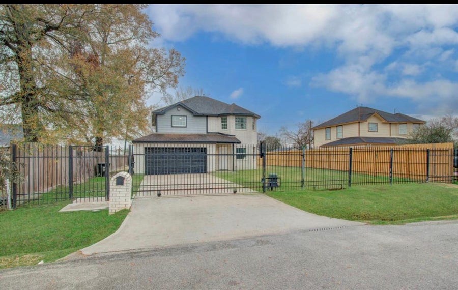 Property photo for 3131 Chaffin Street, Houston, TX