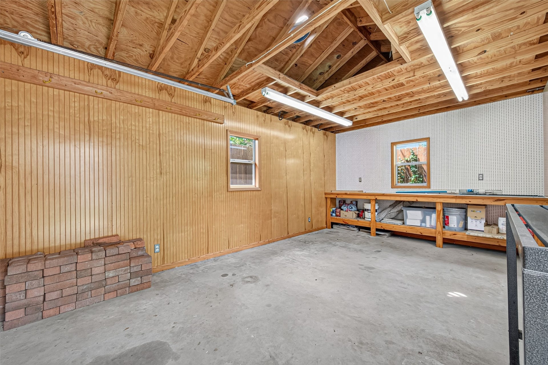 1309 Martin Street, Houston, TX 77018 1309 Martin Street, Houston, TX 77018