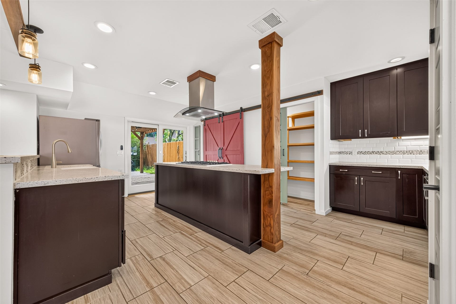 1309 Martin Street, Houston, TX 77018 1309 Martin Street, Houston, TX 77018