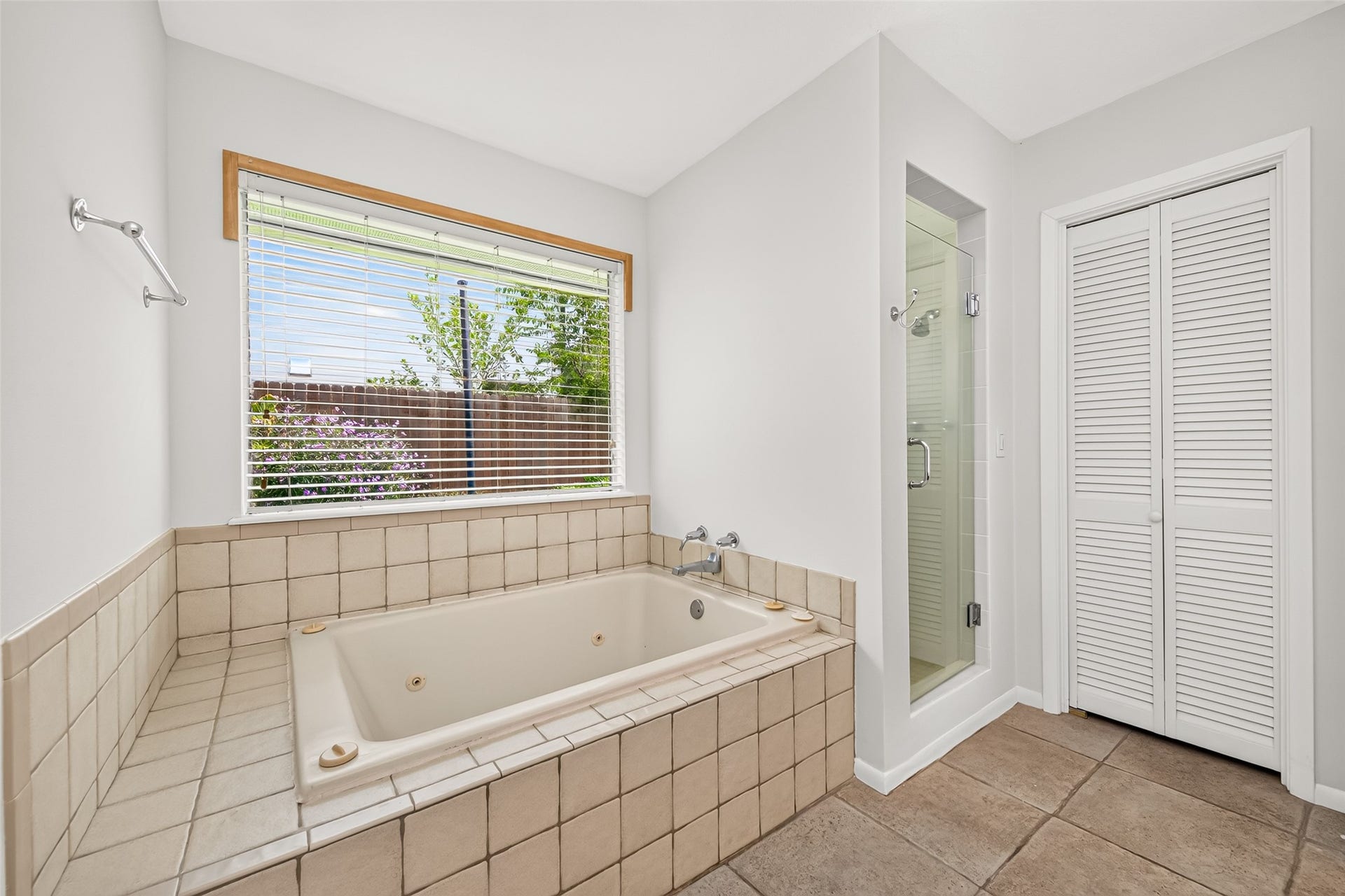 1309 Martin Street, Houston, TX 77018 1309 Martin Street, Houston, TX 77018