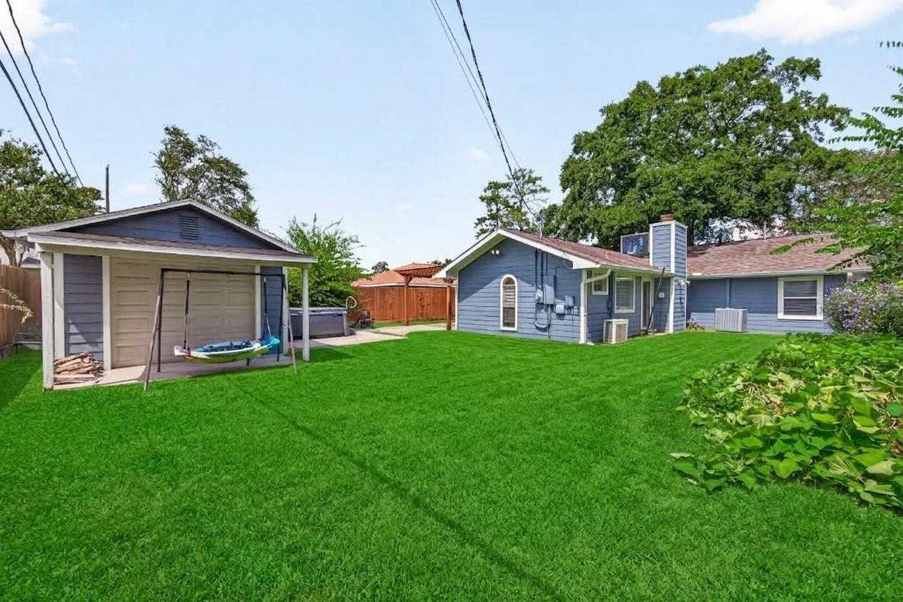 1309 Martin Street, Houston, TX 77018 1309 Martin Street, Houston, TX 77018