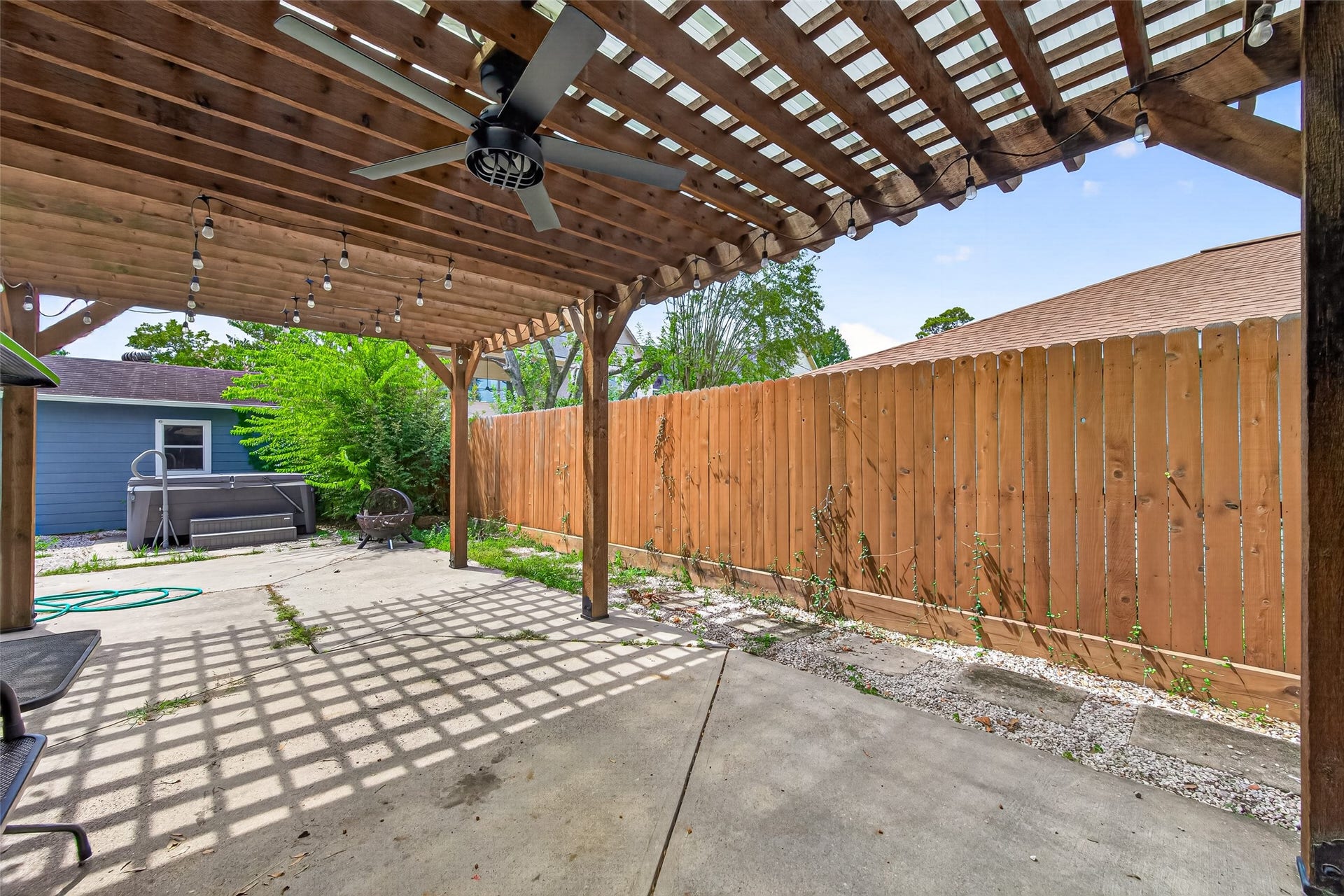 1309 Martin Street, Houston, TX 77018 1309 Martin Street, Houston, TX 77018