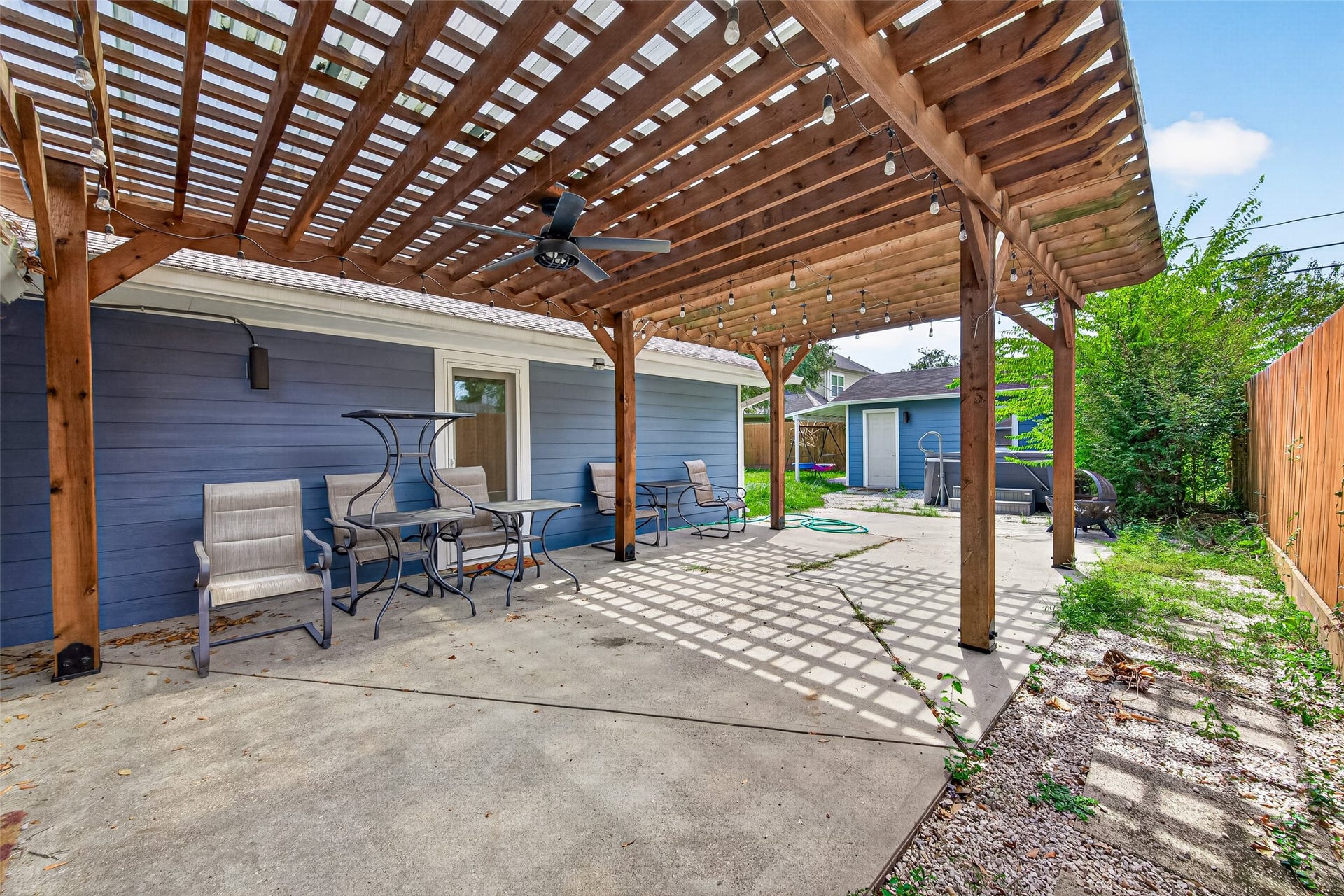 1309 Martin Street, Houston, TX 77018 1309 Martin Street, Houston, TX 77018