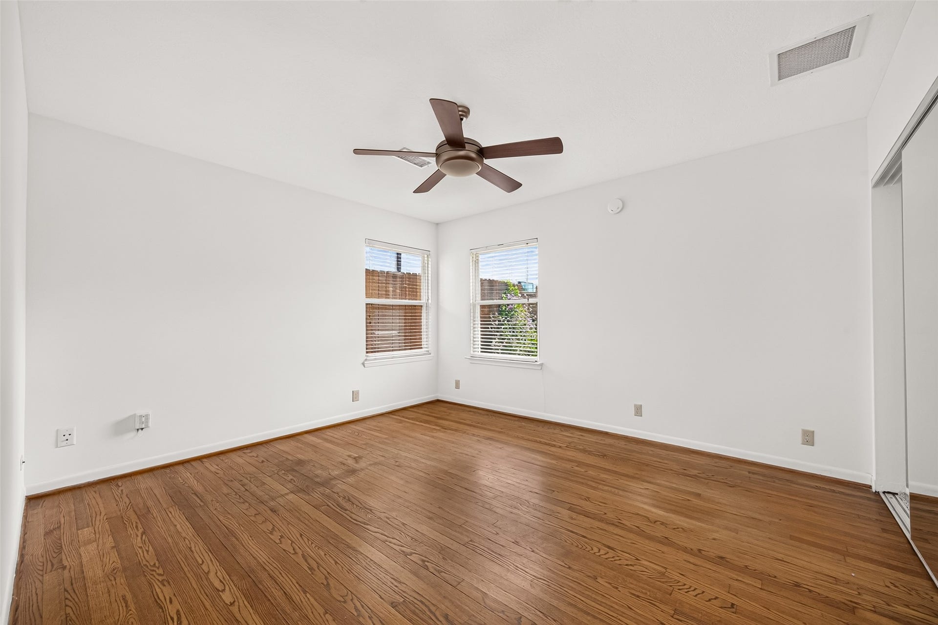 1309 Martin Street, Houston, TX 77018 1309 Martin Street, Houston, TX 77018