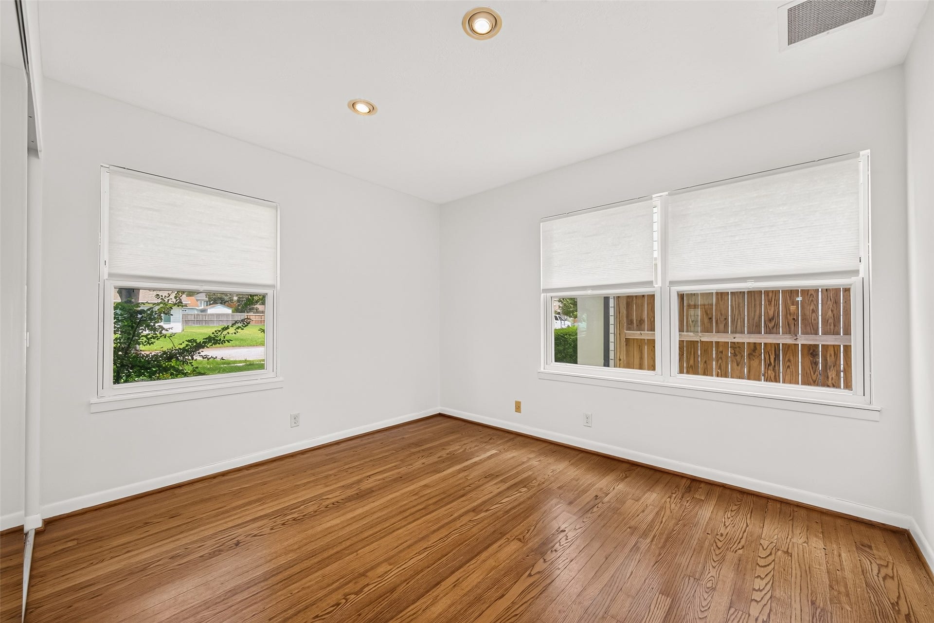 1309 Martin Street, Houston, TX 77018 1309 Martin Street, Houston, TX 77018