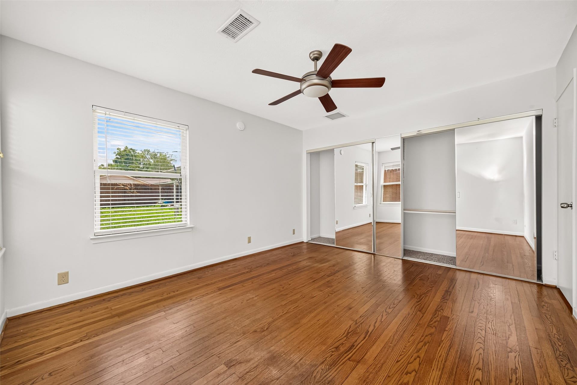 1309 Martin Street, Houston, TX 77018 1309 Martin Street, Houston, TX 77018