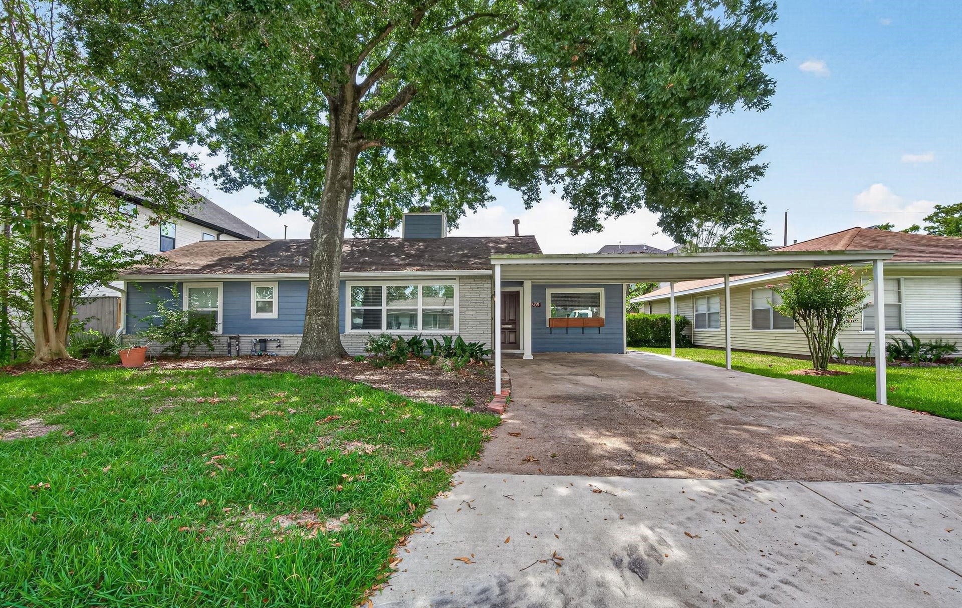 1309 Martin Street, Houston, TX 77018 1309 Martin Street, Houston, TX 77018