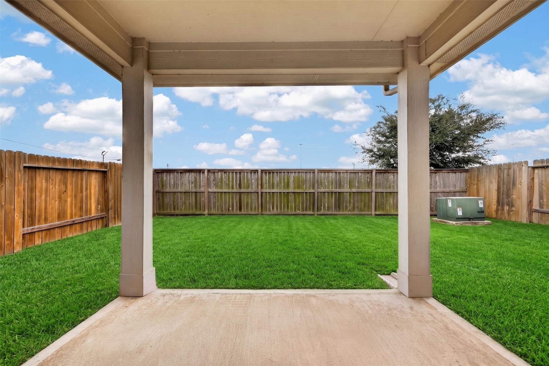 4419 Waterside Cove Lane, Houston, TX 77053 4419 Waterside Cove Lane, Houston, TX 77053
