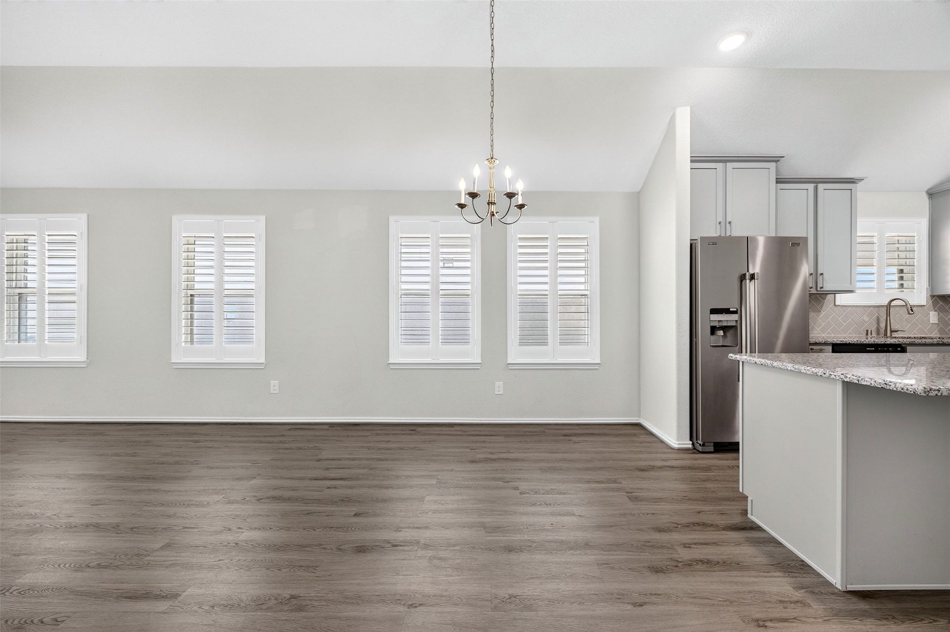 4419 Waterside Cove Lane, Houston, TX 77053 4419 Waterside Cove Lane, Houston, TX 77053