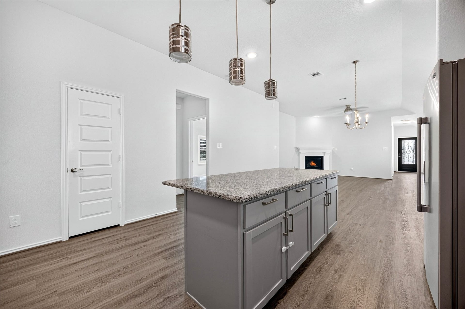 4419 Waterside Cove Lane, Houston, TX 77053 4419 Waterside Cove Lane, Houston, TX 77053