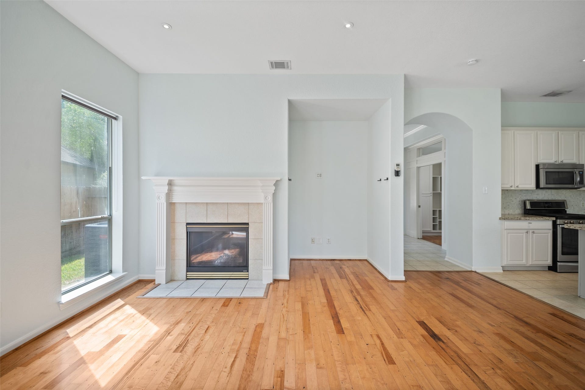 131 Zephyr Bend Place, The Woodlands, TX 77381 131 Zephyr Bend Place, The Woodlands, TX 77381