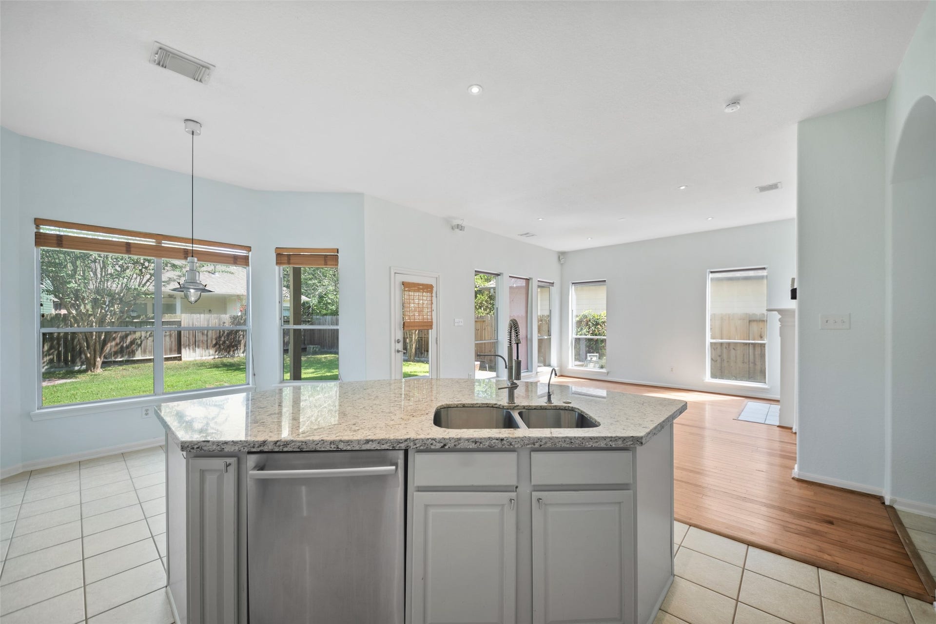 131 Zephyr Bend Place, The Woodlands, TX 77381 131 Zephyr Bend Place, The Woodlands, TX 77381