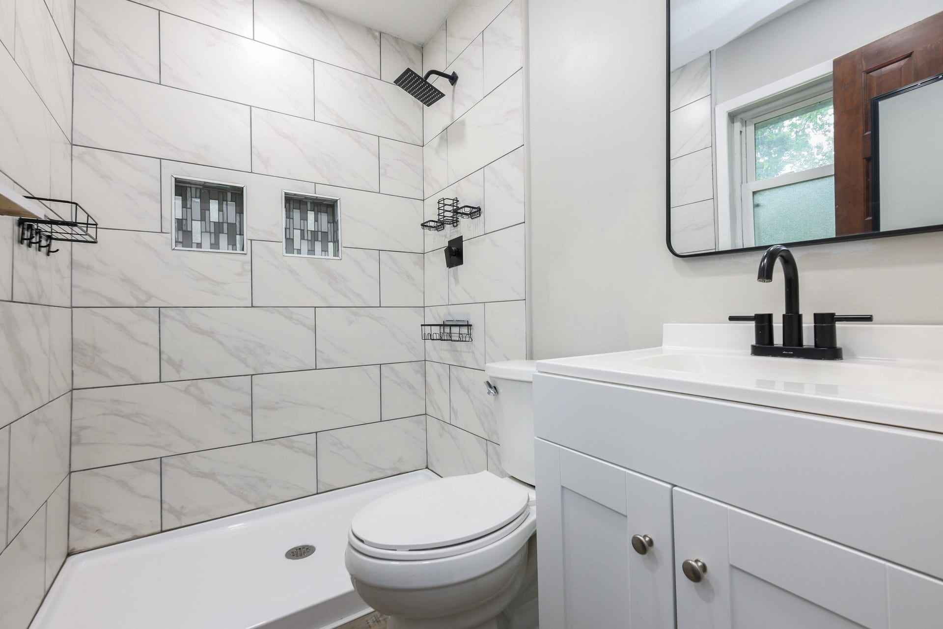 12614 C Bar Drive, Santa Fe, TX 77510 Modern Updated Master Bathroom