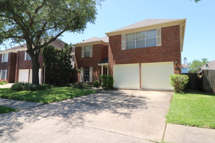 Property photo for 1926 Wildwood Ridge Drive, Missouri City, TX