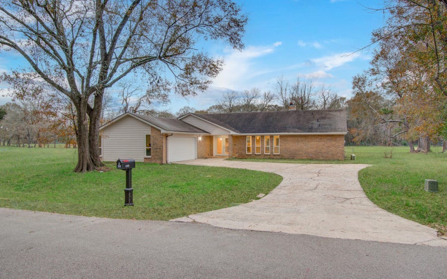 Property photo for 523 Brandon Road, Conroe, TX