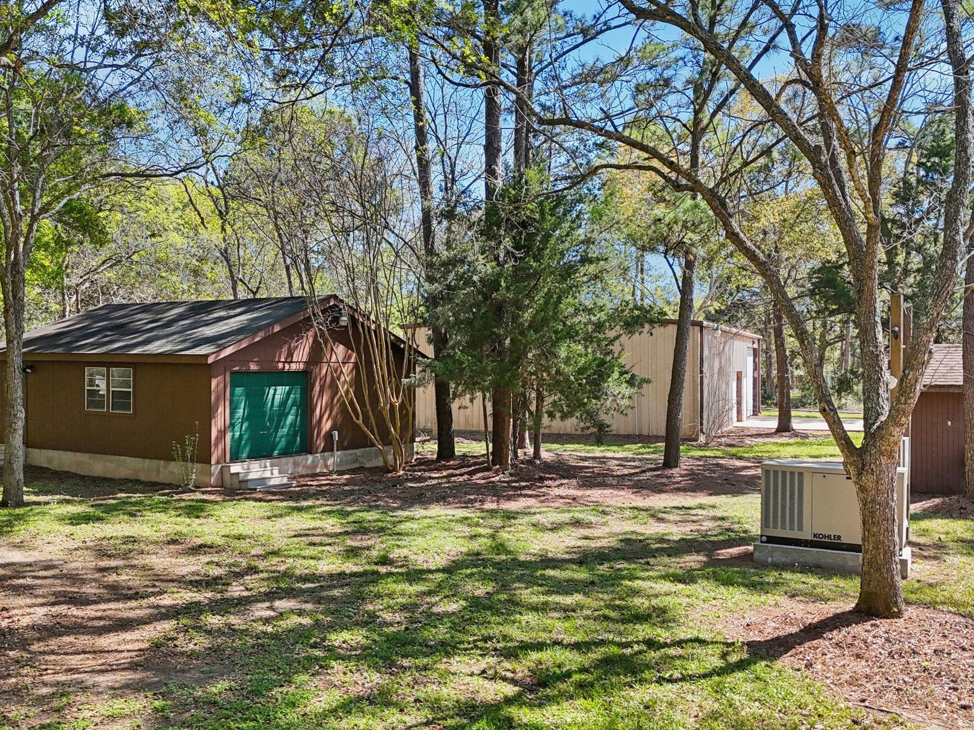 101-1/2 Avenue J, Dickinson, TX 77539 A final look at the Man Cave and Workshop.