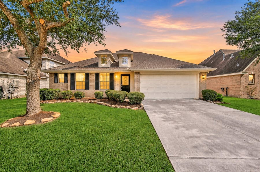 Property photo for 6403 Larrycrest Drive, Pearland, TX