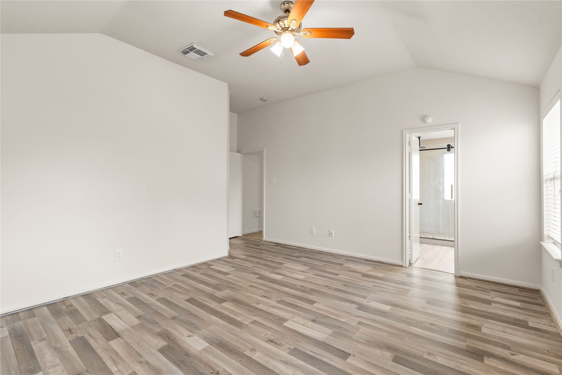 17042 Midnight Sun Lane, Richmond, TX 77407 Generous primary bedroom with soaring ceilings.