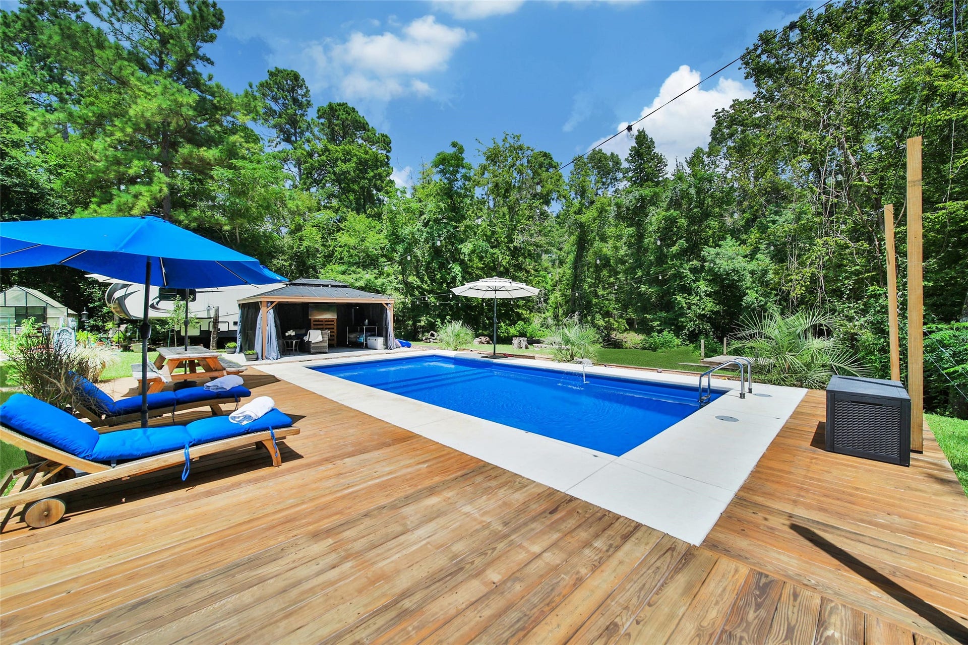 7273 Forest Hills Drive, Montgomery, TX 77316 7273 Forest Hills Drive, Montgomery, TX 77316