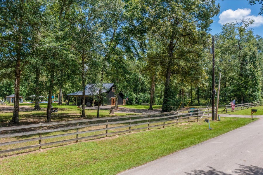Property photo for 7273 Forest Hills Drive, Montgomery, TX