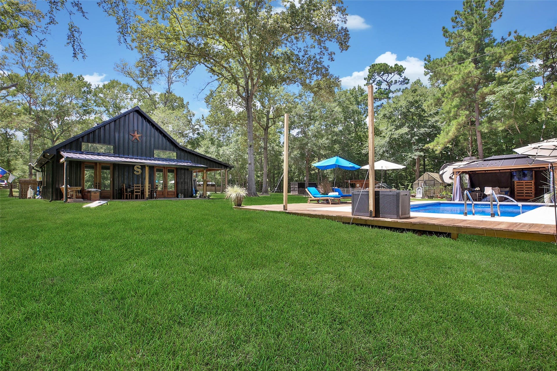 7273 Forest Hills Drive, Montgomery, TX 77316 7273 Forest Hills Drive, Montgomery, TX 77316