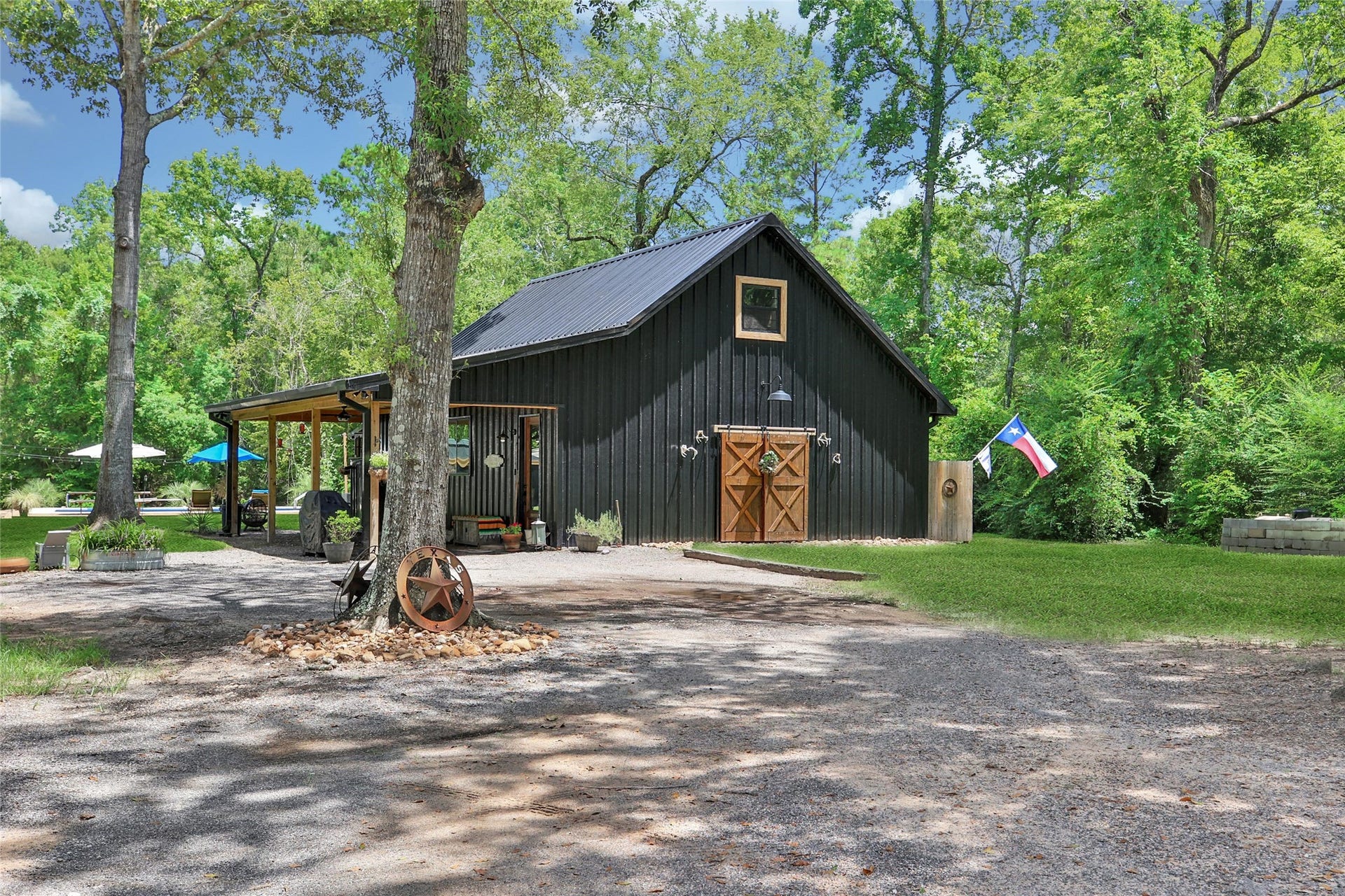 7273 Forest Hills Drive, Montgomery, TX 77316 7273 Forest Hills Drive, Montgomery, TX 77316