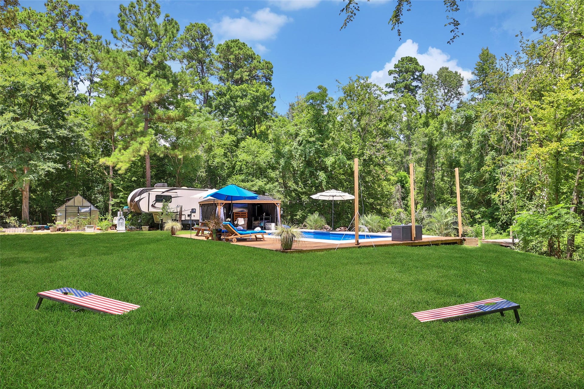 7273 Forest Hills Drive, Montgomery, TX 77316 7273 Forest Hills Drive, Montgomery, TX 77316