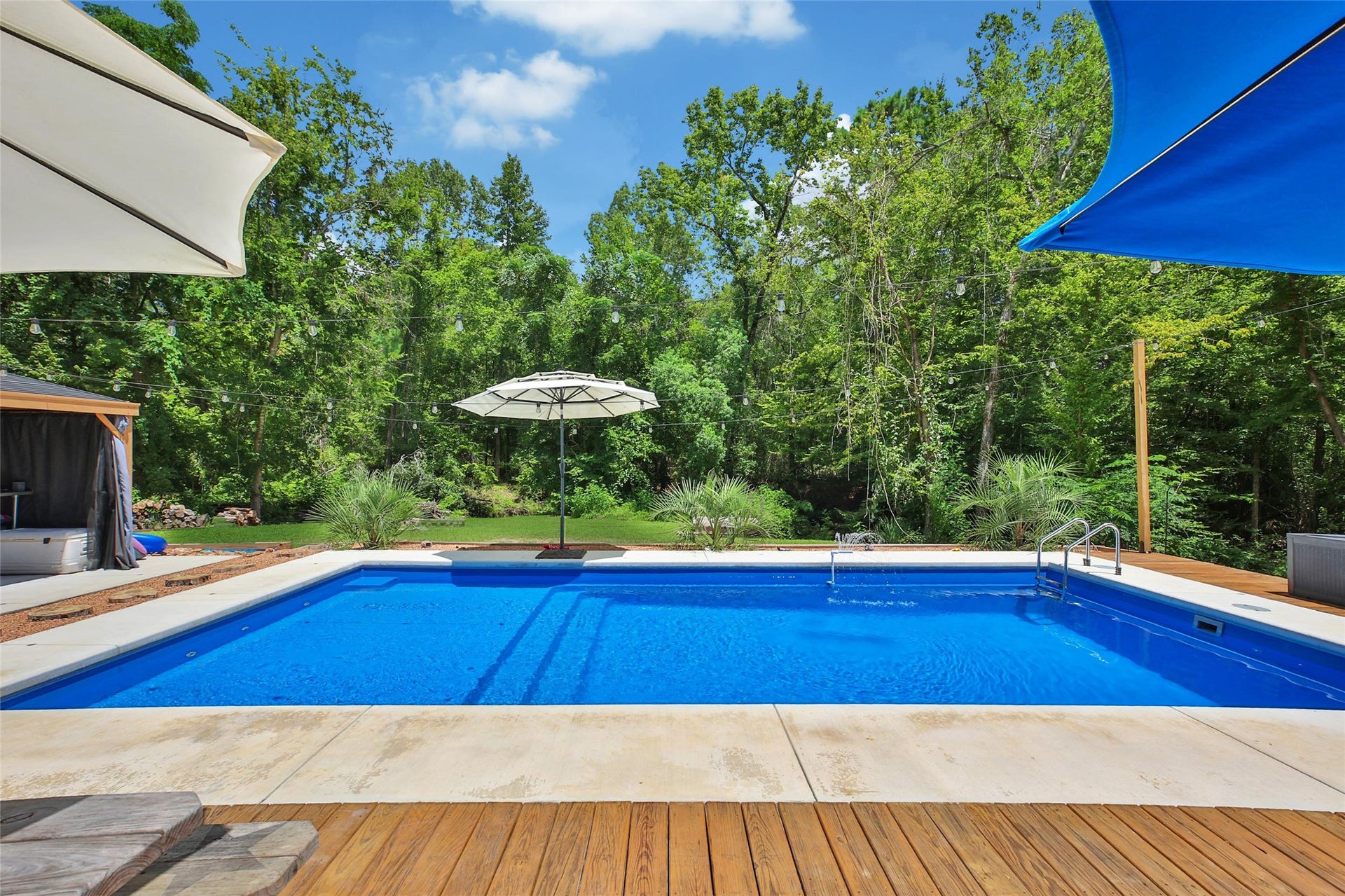 7273 Forest Hills Drive, Montgomery, TX 77316 7273 Forest Hills Drive, Montgomery, TX 77316