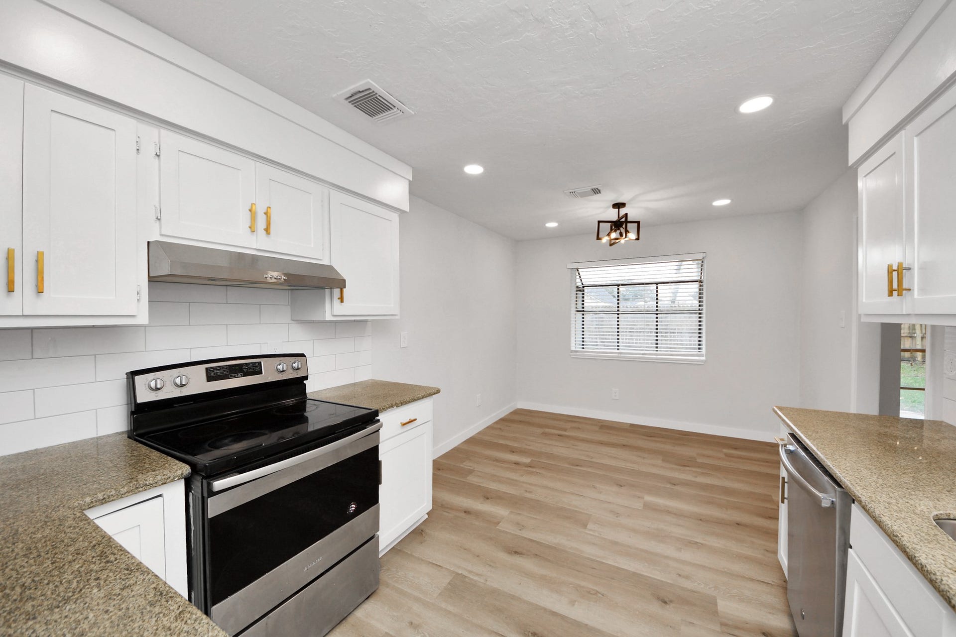 718 Land Grant Drive, Richmond, TX 77406 718 Land Grant Drive, Richmond, TX 77406
