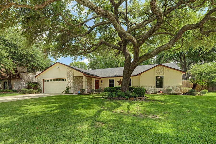Property photo for 7807 Beaver Lake Court, Humble, TX