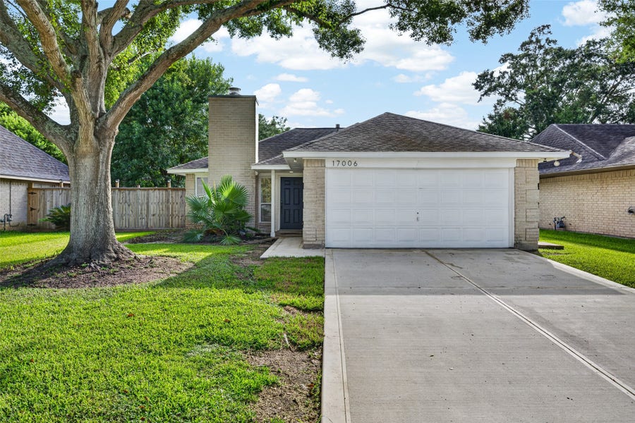 Property photo for 17006 Enchanted Circle E, Sugar Land, TX