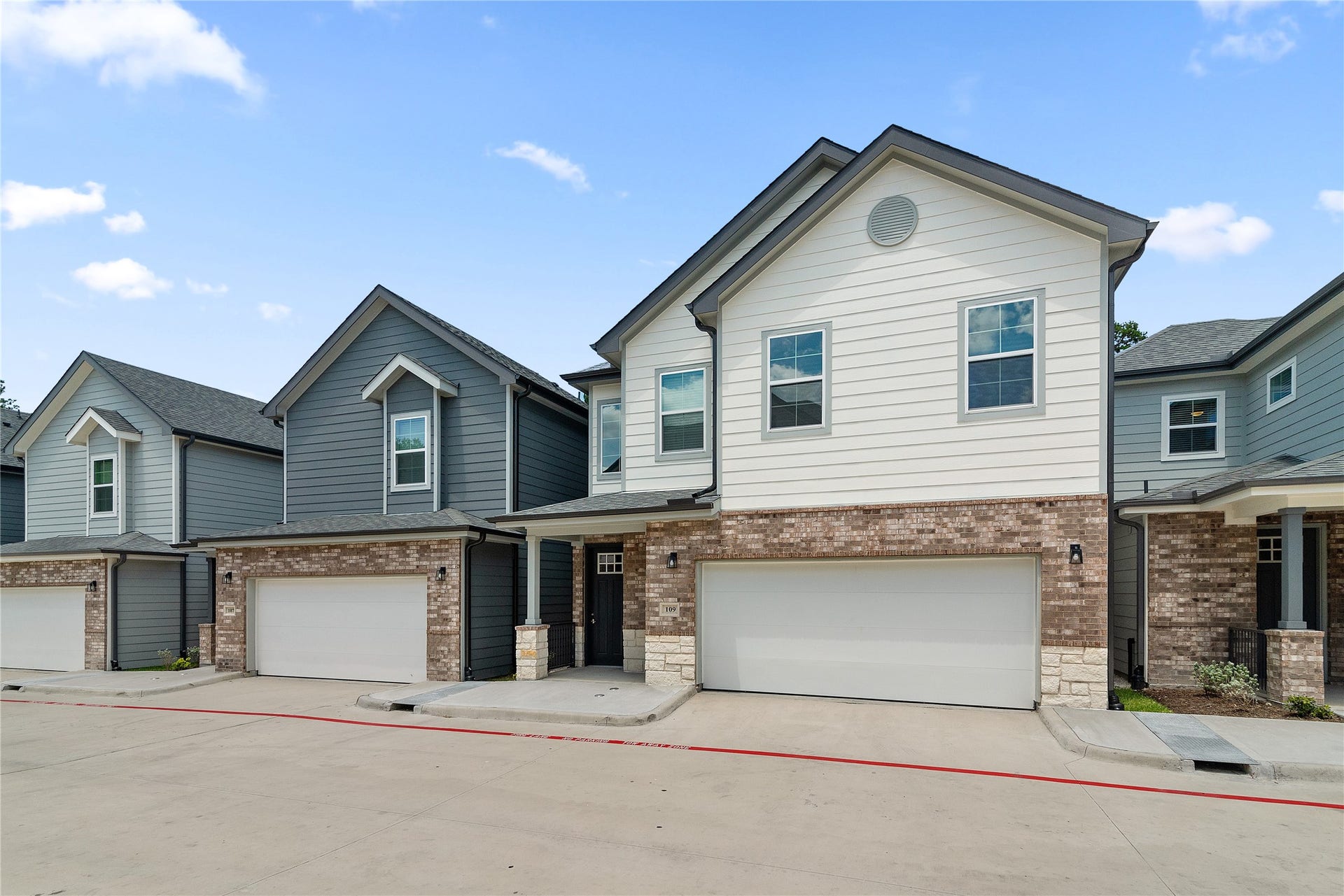 28325-322 Birnham Woods Drive, Spring, TX 77386 28325-322 Birnham Woods Drive, Spring, TX 77386