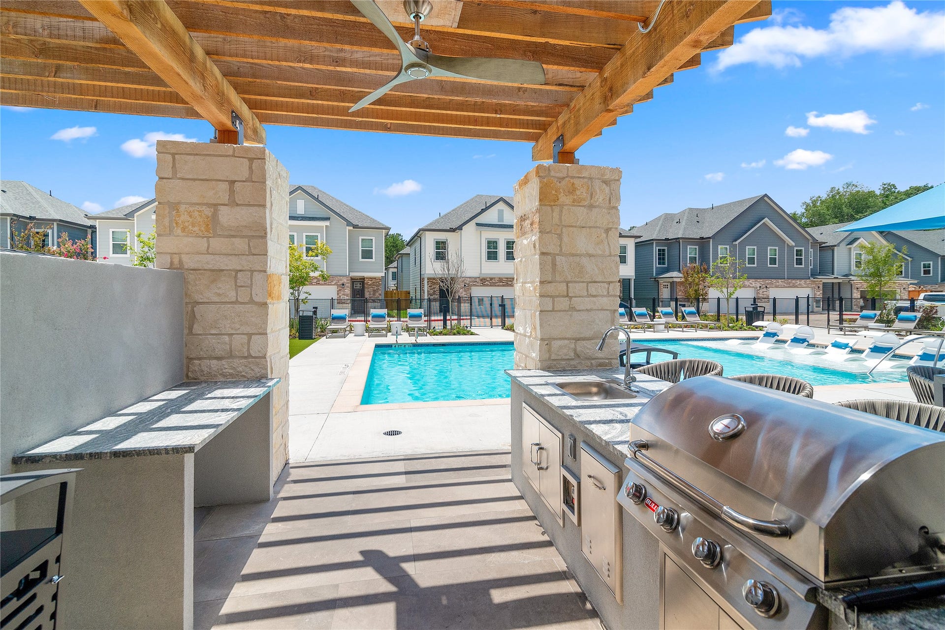 28325-322 Birnham Woods Drive, Spring, TX 77386 28325-322 Birnham Woods Drive, Spring, TX 77386