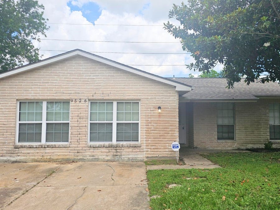Property photo for 9526 Golden Wood Lane, Houston, TX