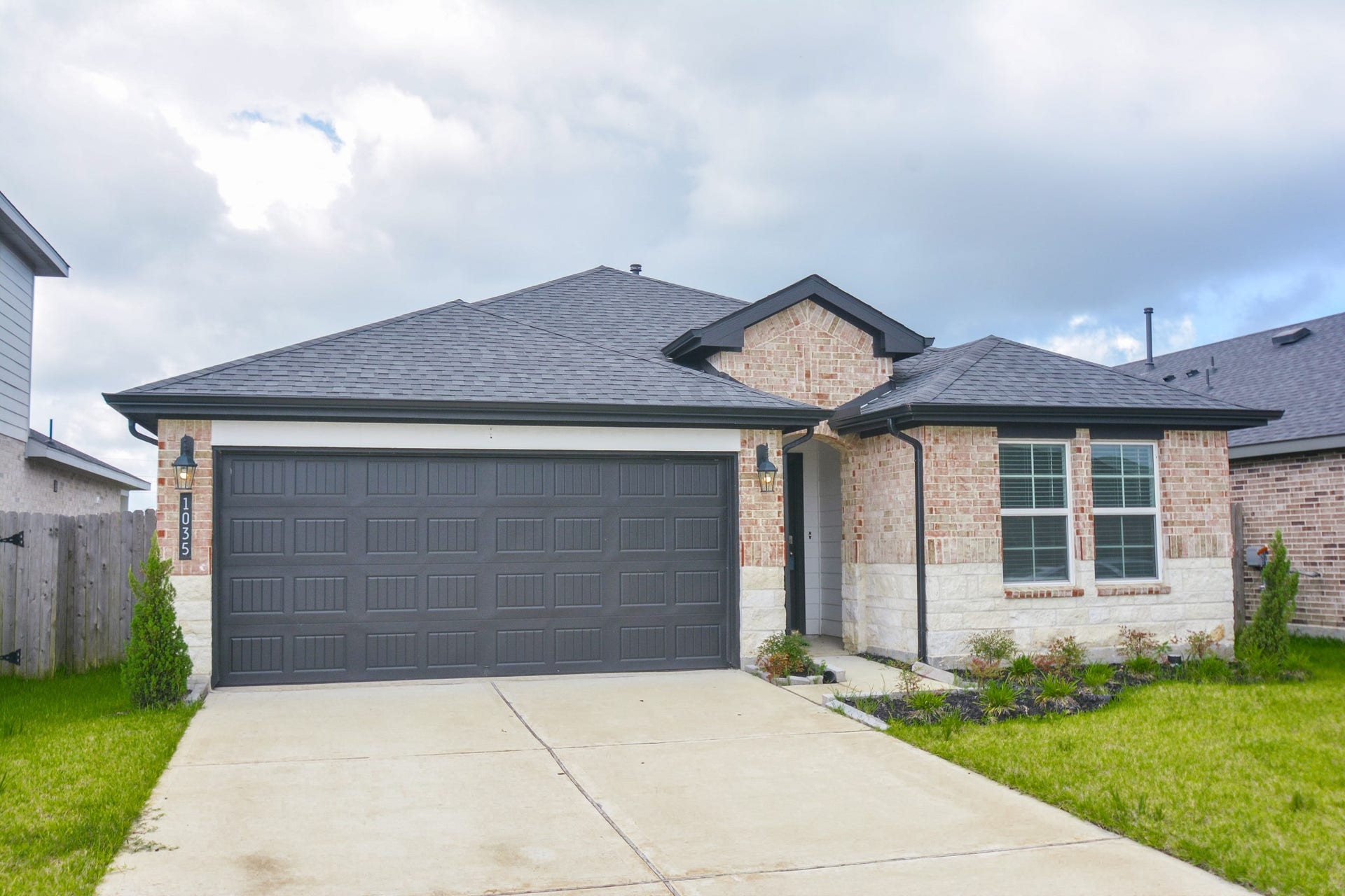 1035 Vista Pointe Drive, Fresno, TX 77545 1035 Vista Pointe Drive, Fresno, TX 77545